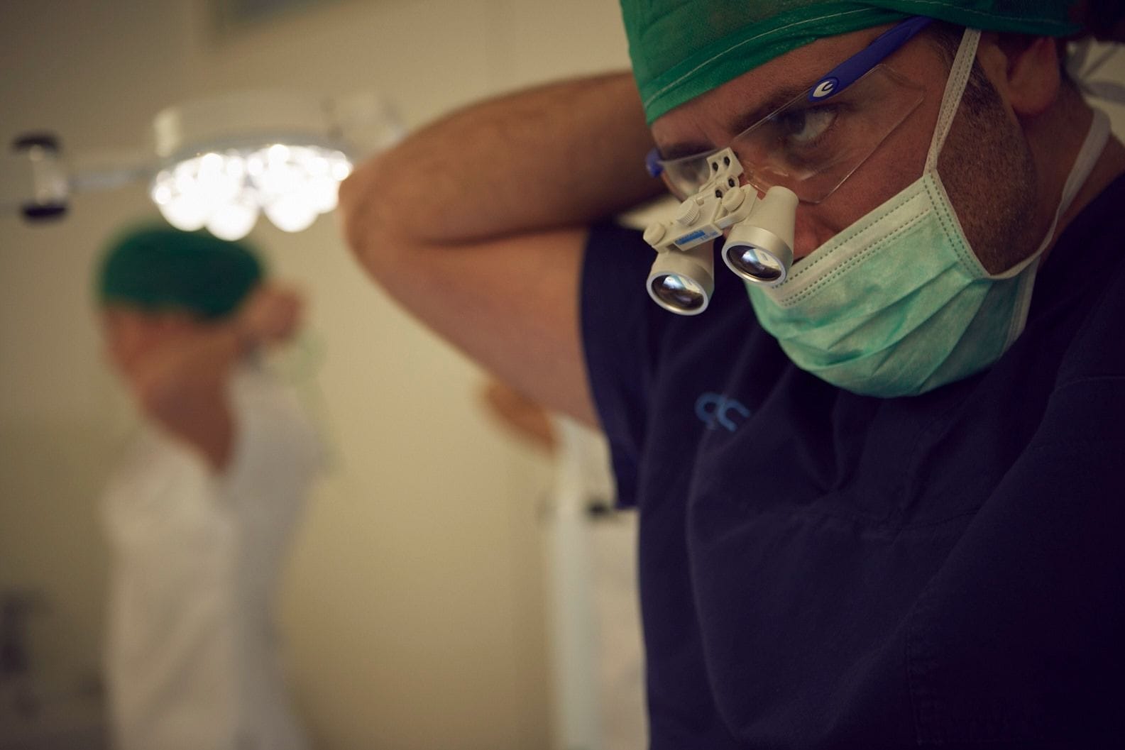 Il Dott. Montagnese in sala operatoria, Clinic Autotrapianto